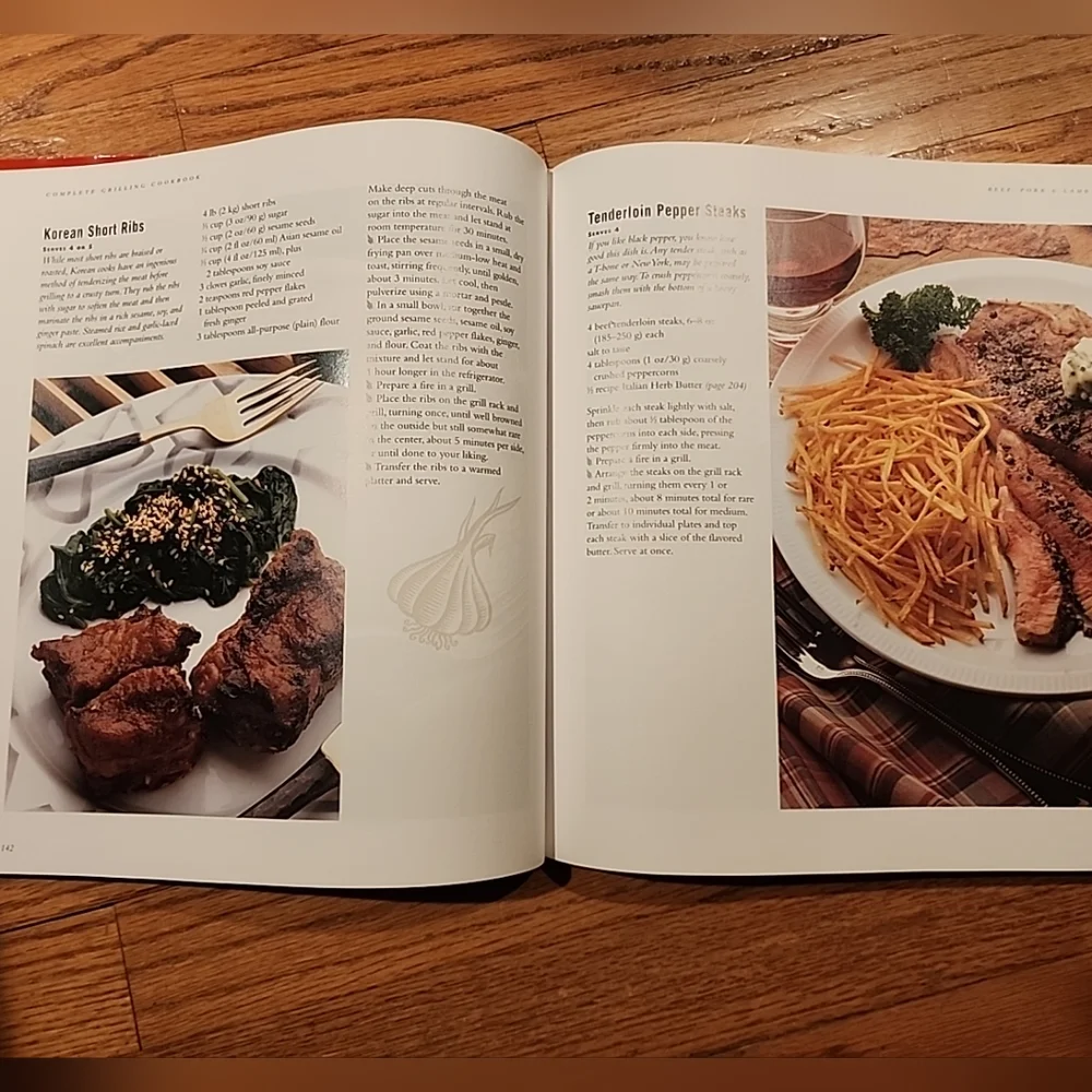 NOS Williams-Sonoma Complete Grilling Cookbook (2001)